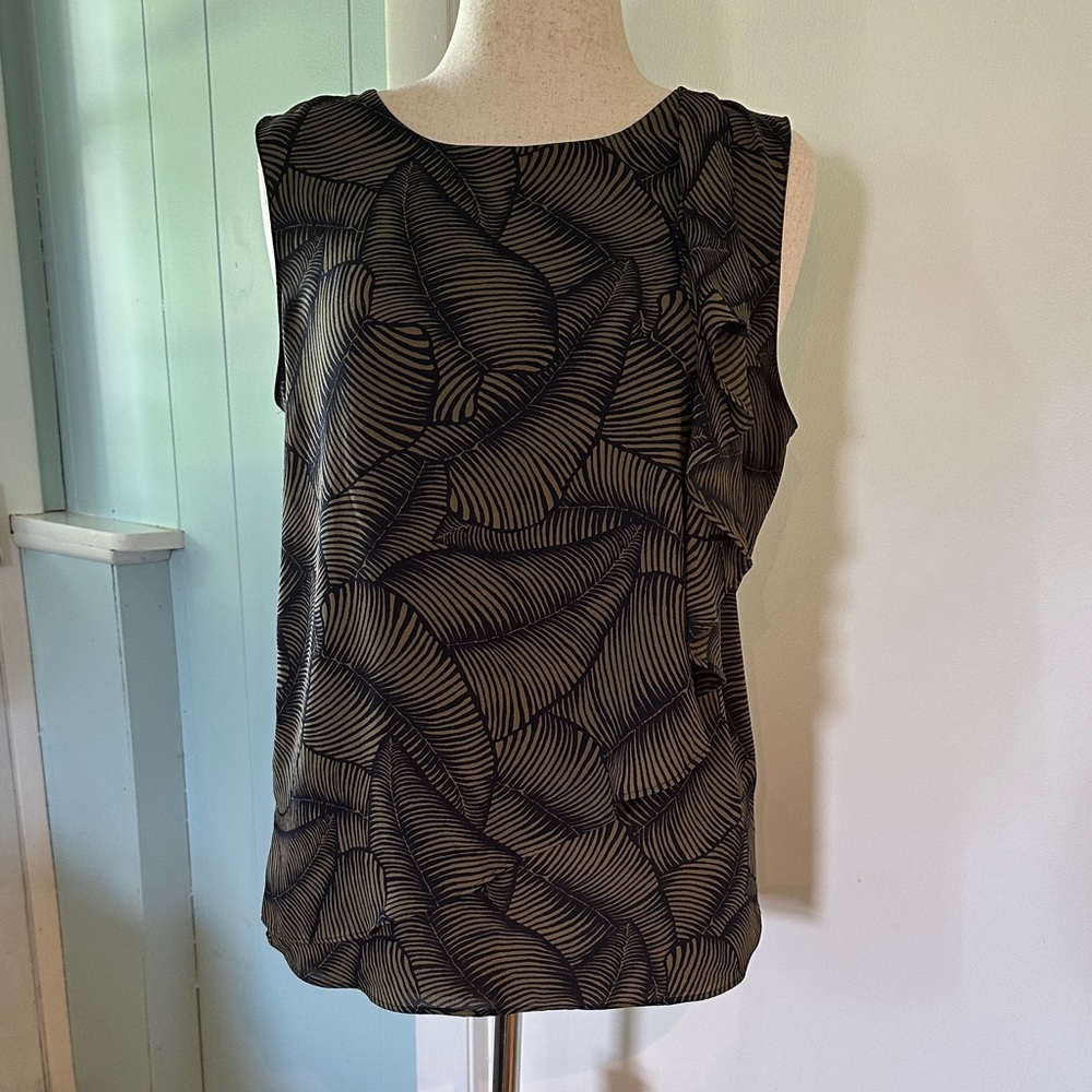Ann Taylor Black and Olive Sleeveless Leaf Patterned Blouse